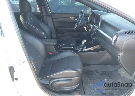 2023 Kia Forte Gt-Line z USA, uszkodzony, nr VIN 3KPF54AD2PE516771